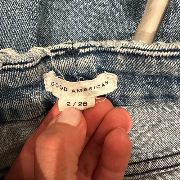 Good American Good Curve Straight Jeans - Picture 6 of 7